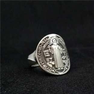 Anillo de plata de best sale san benito
